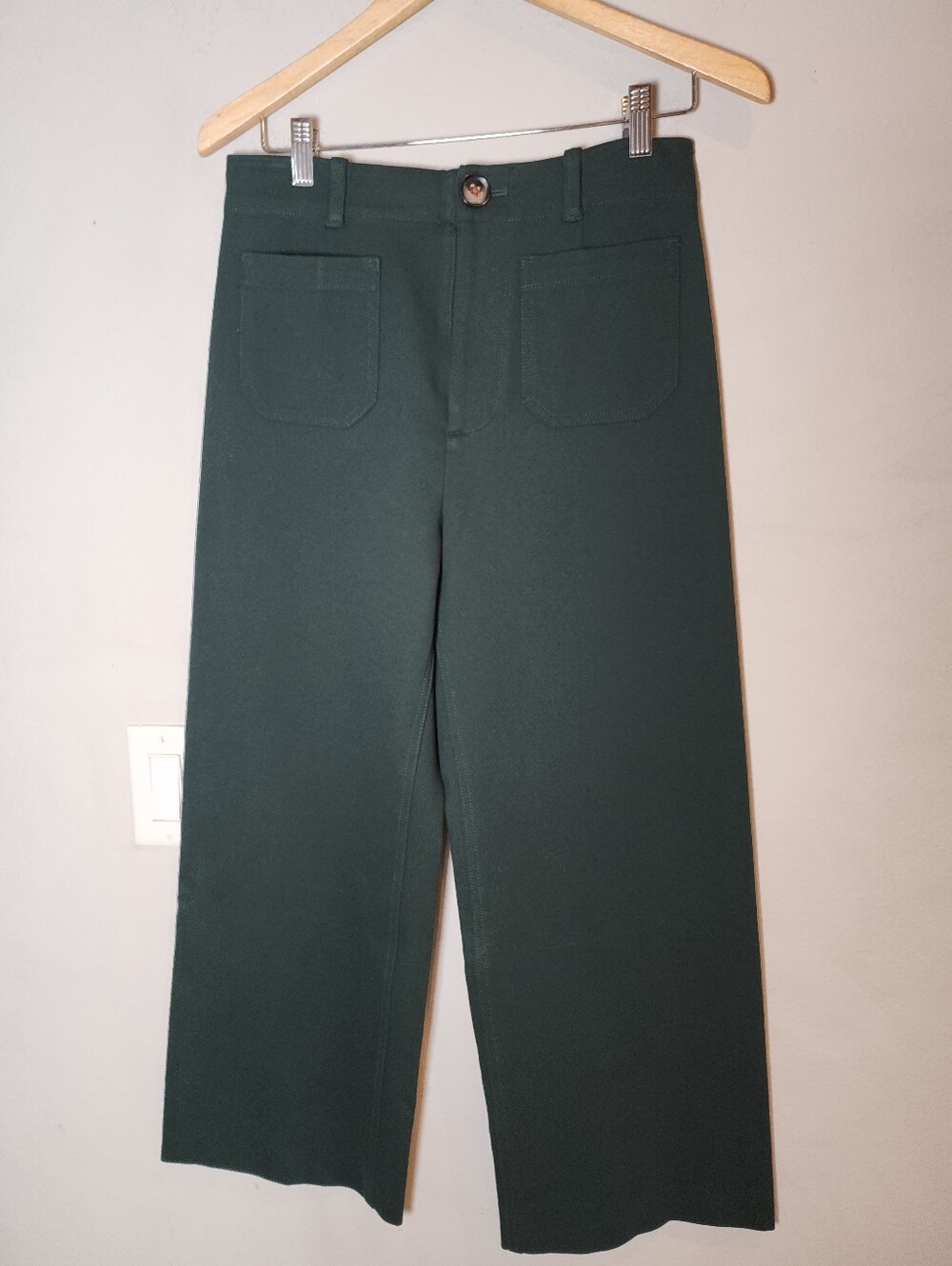 Anthropologie Courtney Wide Leg Cropped Trouser Pants Ponte Green Size 6